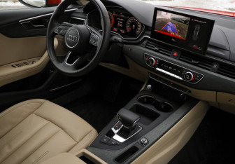 Подержанный автомобиль Audi A5 Liftback 2022 года (11 фото)