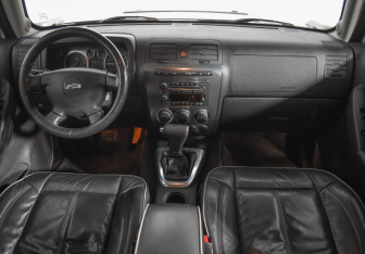 Подержанный автомобиль Hummer H3 Suv 2008 года (13 фото)