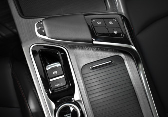 Подержанный автомобиль Changan UNI-T 2024 года (13 фото)