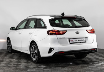 Подержанный автомобиль Kia Ceed Wagon 2019 года (9 фото)