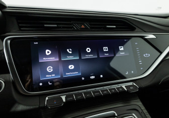 Подержанный автомобиль Geely Atlas Pro 2022 года (17 фото)