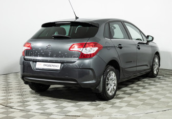 Подержанный автомобиль Citroen C4 Hatchback 2012 года (5 фото)