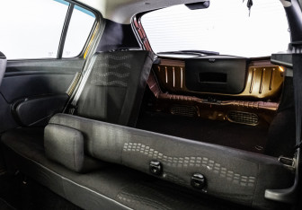 Подержанный автомобиль Renault Sandero 2014 года (14 фото)