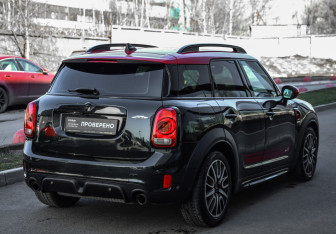 Подержанный автомобиль MINI Countryman 2017 года (6 фото)