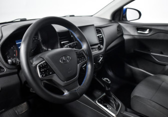 Подержанный автомобиль Hyundai Solaris Sedan 2020 года (9 фото)
