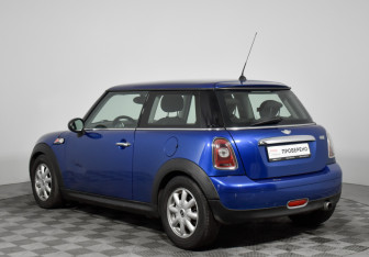 Подержанный автомобиль MINI Hatch 2008 года (7 фото)