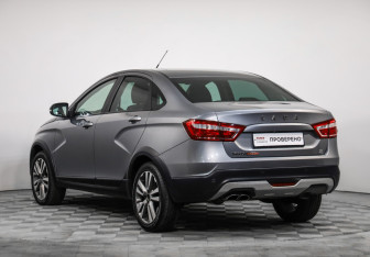 Подержанный автомобиль LADA (ВАЗ) Vesta Sedan 2018 года (7 фото)