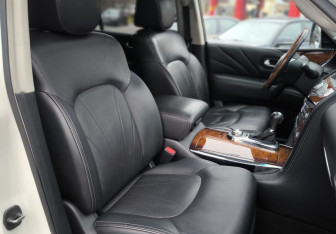 Подержанный автомобиль Infiniti QX80 2017 года (28 фото)