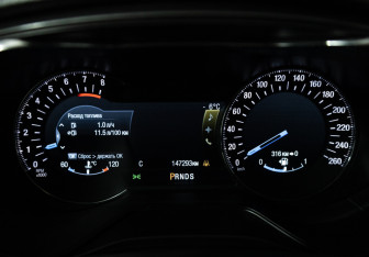 Подержанный автомобиль Ford Mondeo Sedan 2016 года (12 фото)