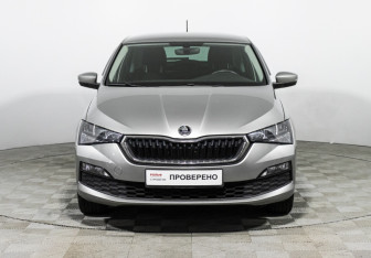 Подержанный автомобиль Skoda Rapid Liftback 2021 года (2 фото)