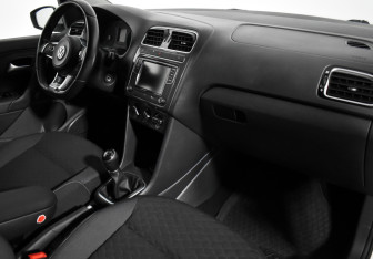 Подержанный автомобиль Volkswagen Polo Sedan 2018 года (12 фото)