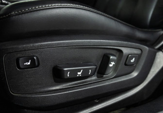 Подержанный автомобиль Lexus ES 2015 года (15 фото)