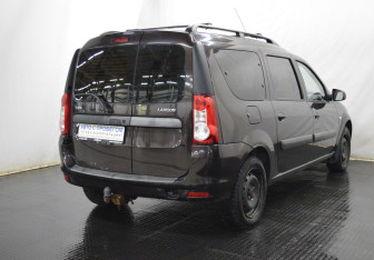 Подержанный автомобиль LADA (ВАЗ) Largus Wagon 2017 года (5 фото)