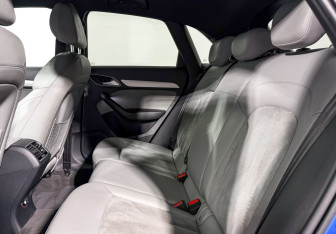 Подержанный автомобиль Audi Q3 2016 года (12 фото)