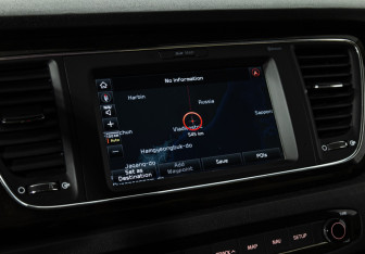 Подержанный автомобиль Kia Carnival 2019 года (17 фото)