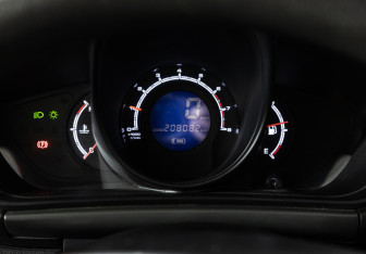 Подержанный автомобиль Lifan X60 2015 года (12 фото)