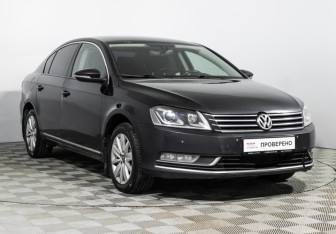 Подержанный автомобиль Volkswagen Passat Sedan 2012 года (3 фото)