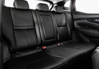 Подержанный автомобиль Nissan Qashqai 2014 года (16 фото)
