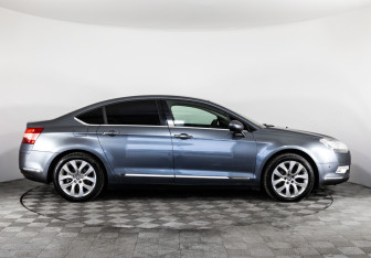 Подержанный автомобиль Citroen C5 Sedan 2008 года (4 фото)