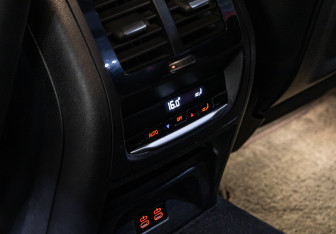 Подержанный автомобиль BMW X4 2019 года (31 фото)