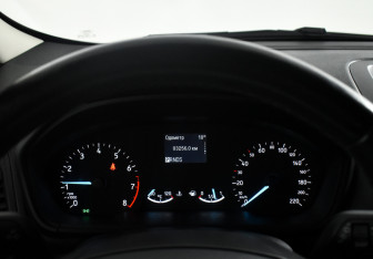 Подержанный автомобиль Ford EcoSport 2019 года (18 фото)