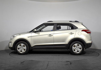 Подержанный автомобиль Hyundai Creta 2018 года (8 фото)