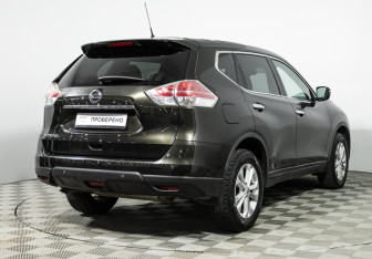 Подержанный автомобиль Nissan X-Trail 2016 года (5 фото)