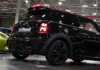 Подержанный автомобиль MINI Hatch 2019 года (7 фото)