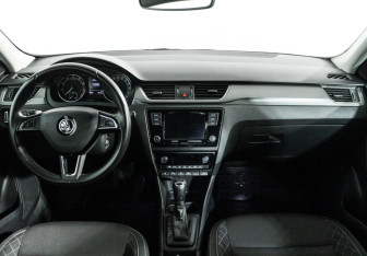 Подержанный автомобиль Skoda Rapid Liftback 2019 года (13 фото)