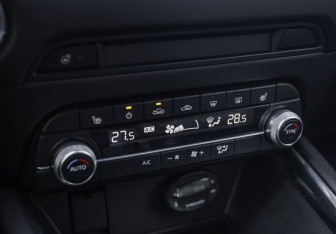 Подержанный автомобиль Mazda CX-5 2020 года (18 фото)