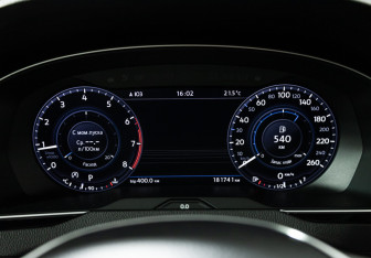 Подержанный автомобиль Volkswagen Passat Sedan 2017 года (12 фото)