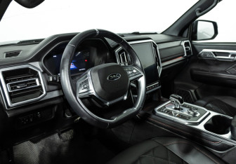 Подержанный автомобиль JAC T9 2024 года (11 фото)