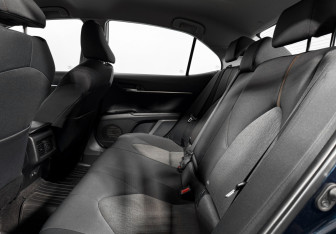 Подержанный автомобиль Toyota Camry Sedan 2019 года (12 фото)