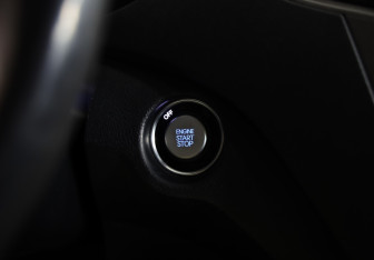 Подержанный автомобиль Hyundai Santa Fe 2015 года (21 фото)