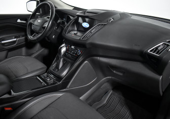 Подержанный автомобиль Ford Kuga 2017 года (13 фото)