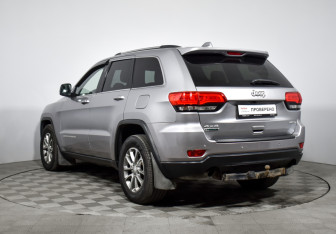 Подержанный автомобиль Jeep Grand Cherokee 2013 года (7 фото)