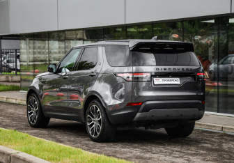 Подержанный автомобиль Land Rover Discovery 2019 года (8 фото)