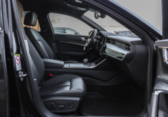 Подержанный автомобиль Audi A6 Sedan 2021 года (28 фото)