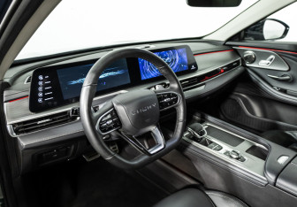 Подержанный автомобиль Chery Arrizo 8 2023 года (11 фото)