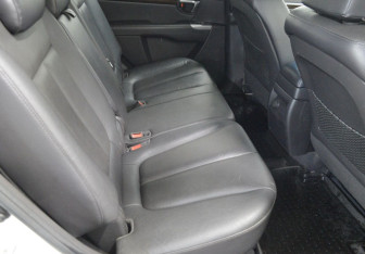 Подержанный автомобиль Hyundai Santa Fe 2012 года (13 фото)