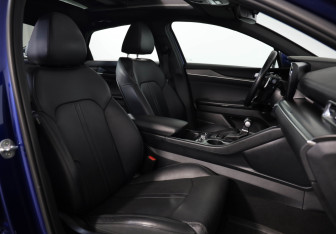 Подержанный автомобиль Kia K5 2020 года (11 фото)
