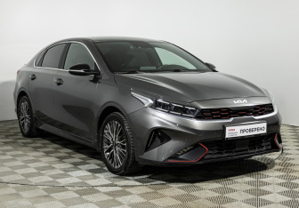 Подержанный автомобиль Kia Cerato Sedan 2022 года (3 фото)