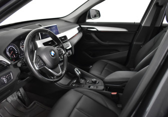 Подержанный автомобиль BMW X1 2019 года (9 фото)