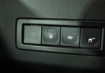 Подержанный автомобиль Renault Arkana 2021 года (18 фото)