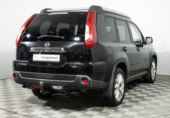 Подержанный автомобиль Nissan X-Trail 2013 года (5 фото)