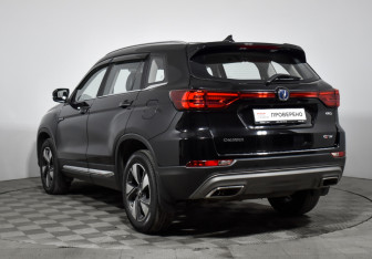 Подержанный автомобиль Changan CS75 2022 года (7 фото)
