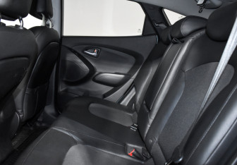 Подержанный автомобиль Hyundai ix35 2013 года (12 фото)