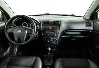 Подержанный автомобиль Kia Picanto 2009 года (13 фото)