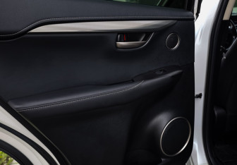 Подержанный автомобиль Lexus NX 2016 года (24 фото)