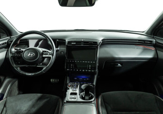 Подержанный автомобиль Hyundai Tucson 2022 года (13 фото)